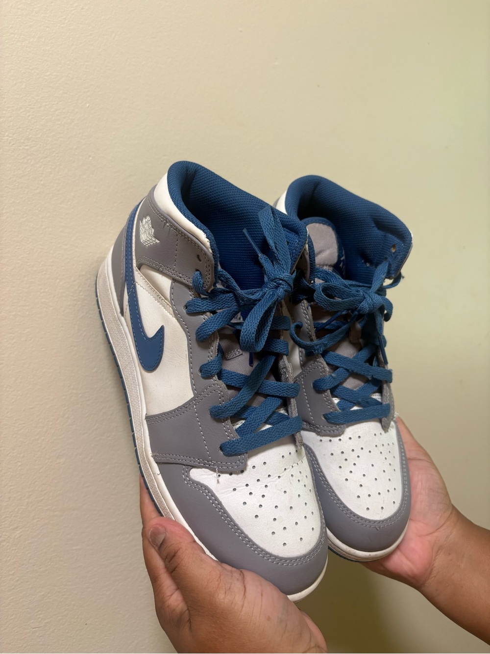 Big Kids Air Jordan 1’s Cement True Blue